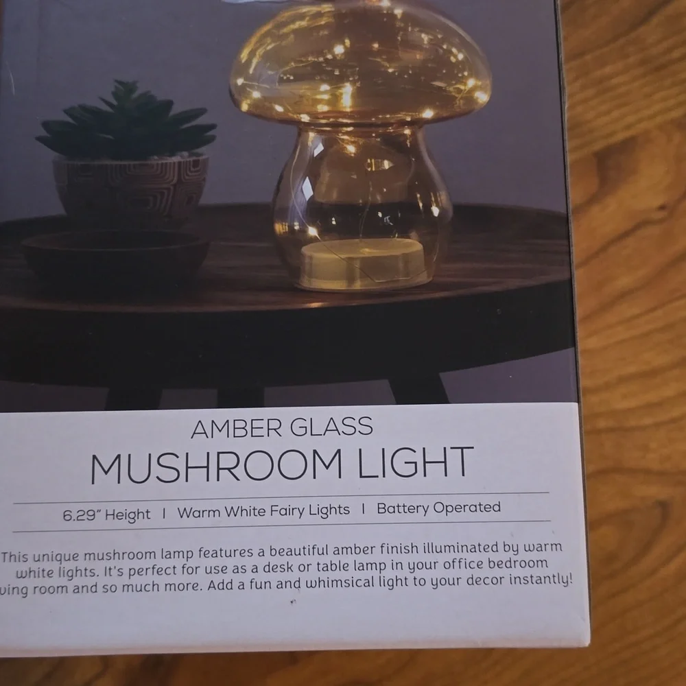 Amber Glass Mushroom Light